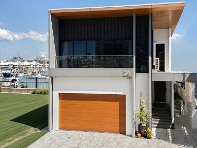24 / 48 Sir Leslie Thiess Drive, Townsville City