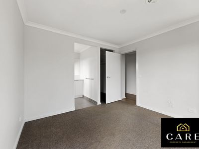 63 Merula Drive, Mambourin