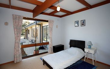 37 St Georges Road, Beaconsfield Upper