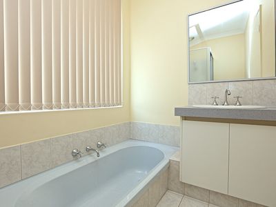 19B Escot Road, Innaloo