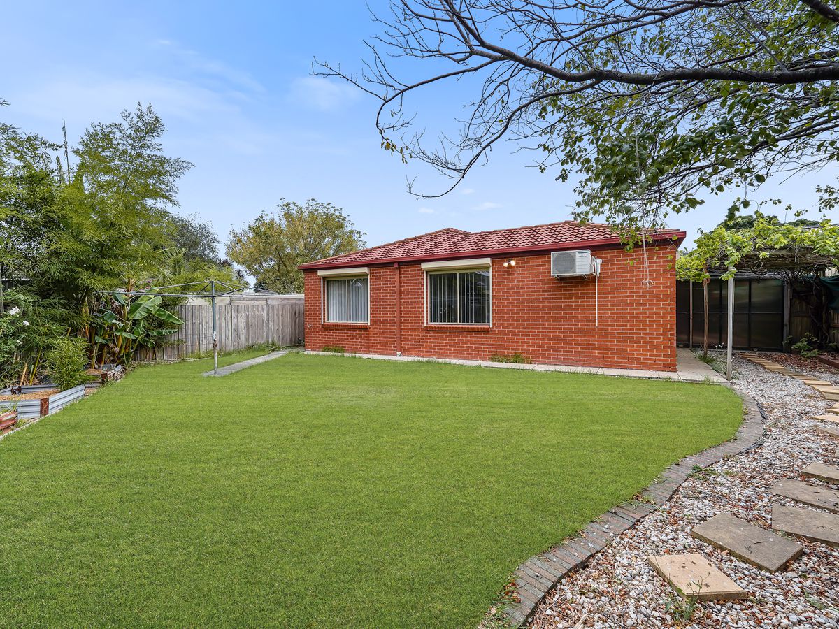 UNDER APPLICATION 14 Yaraan Court, Hampton Park