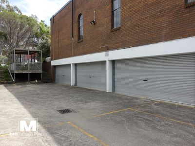 Garage & Yard / 48 Garema Circuit, Kingsgrove