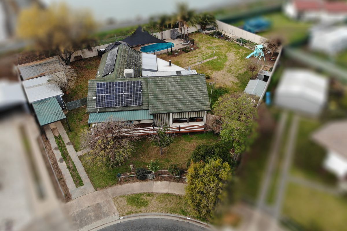 7 Ross Court, Stanhope