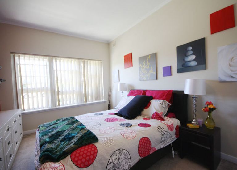 4 McLachlan Avenue, Glenelg North