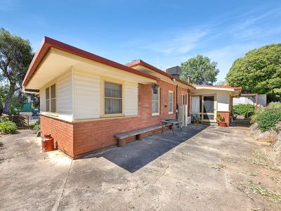 16 Kiewa East Rd, Tangambalanga