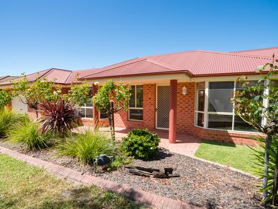 1 DILLAGAR PLACE, Lavington