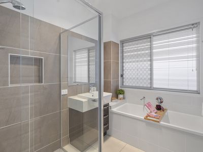 38 Santiago Crescent, Spring Mountain