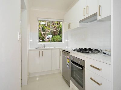 2 / 128 Lawrence Street, Freshwater