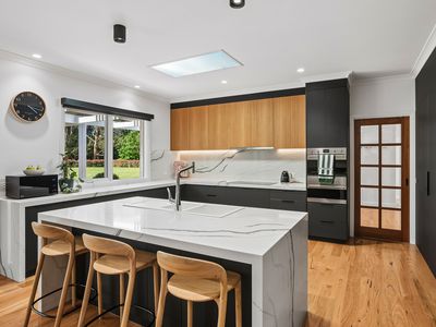 105 Manorina Way, Macedon