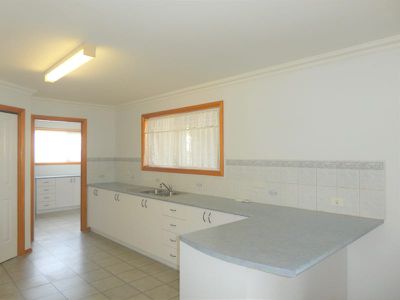 14 Anderson St, Avenel