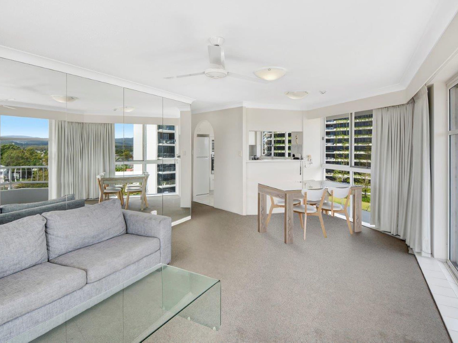 5A / 2 Nineteenth Avenue, Palm Beach
