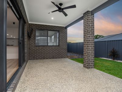 30 HILLFORD CIRCUIT, Thurgoona