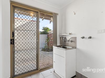4 / 6 Mary Street, Como