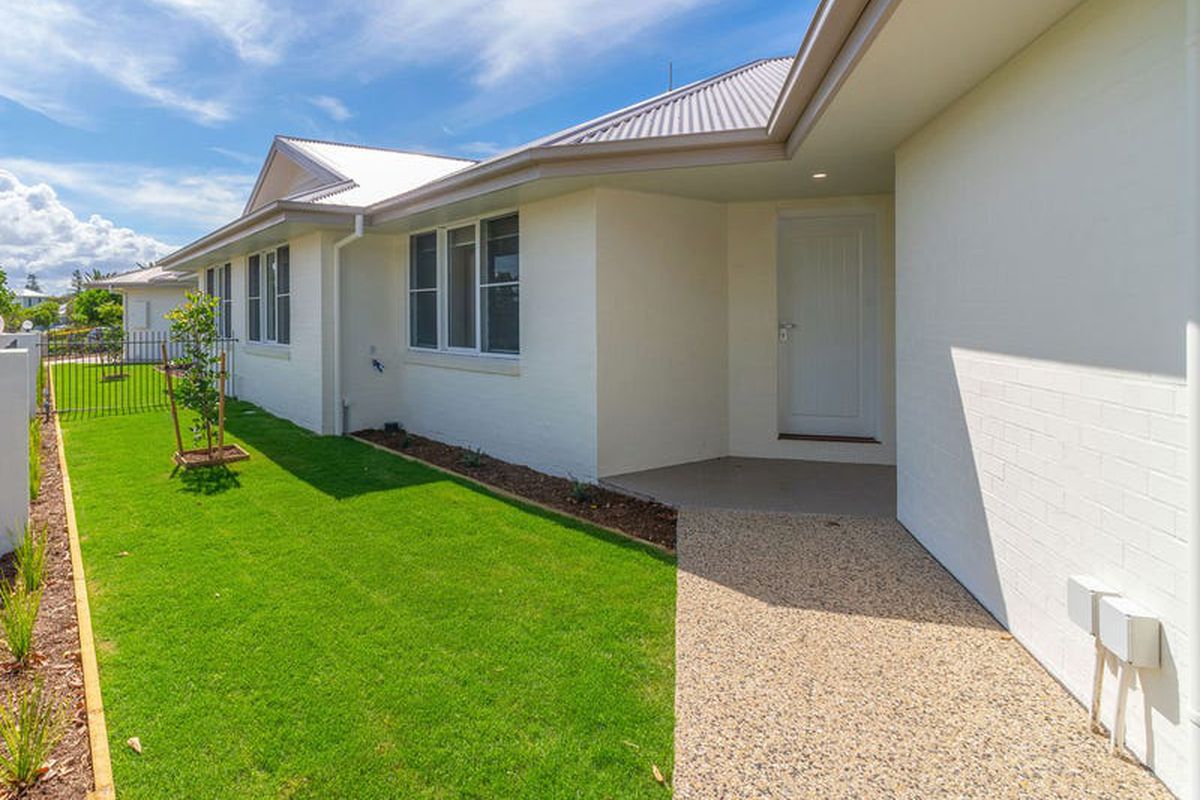 2 / 57 The Drive, Yamba
