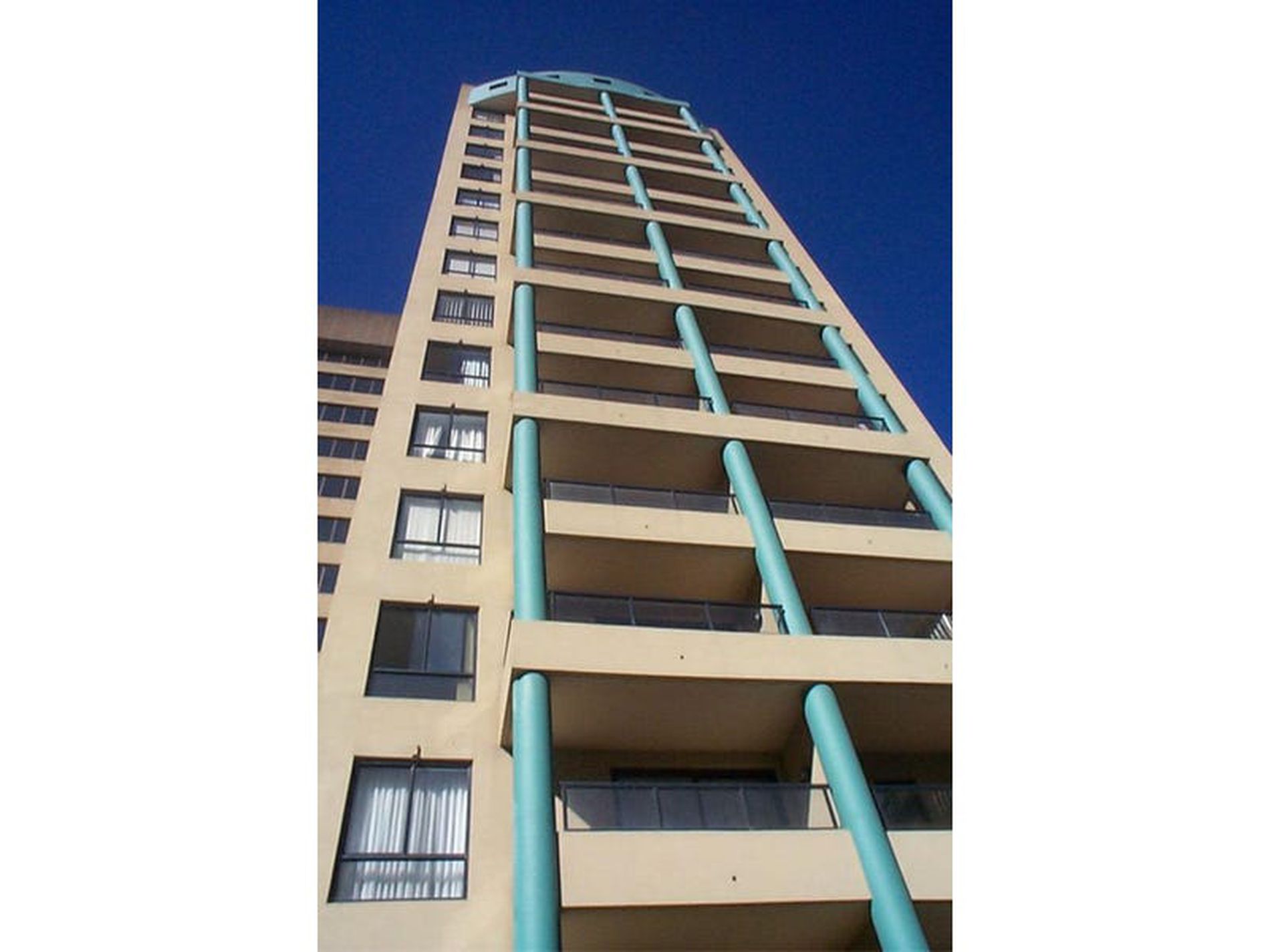 1101 / 1 Hosking Place, Sydney