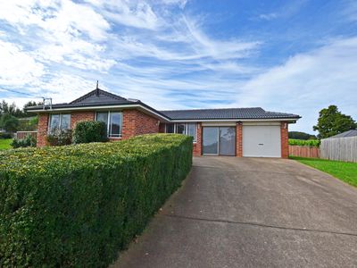 15 SHACKLETON STREET, Robertson