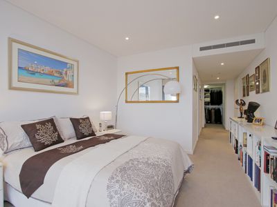 1602 / 96 Bow River Crescent, Burswood