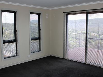 11 Zenith Court, Blackstone Heights