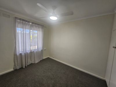 3 / 16 Tenth Street, Millicent