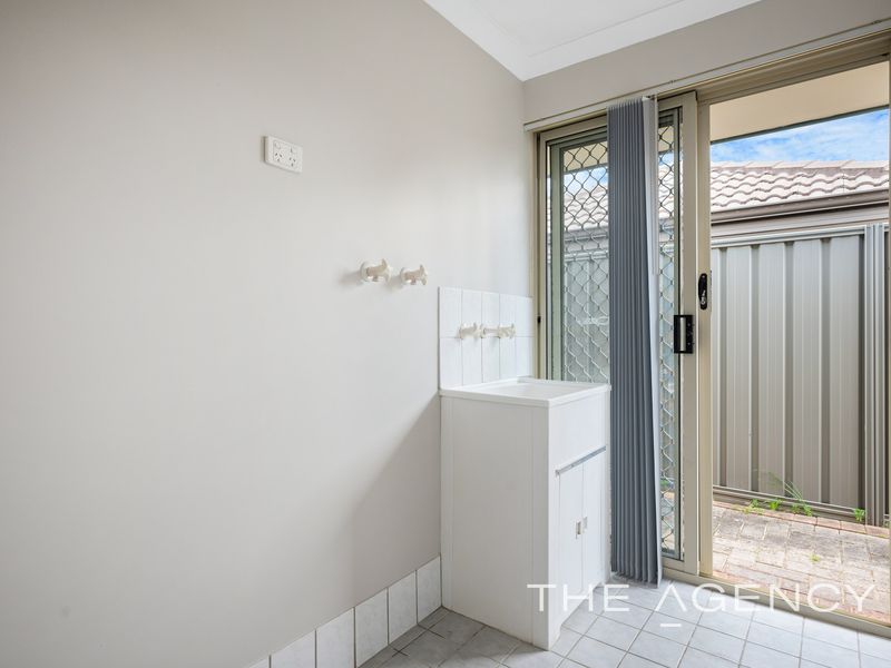 8A Rennie Crescent North, Hilton