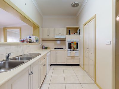 45 Stonehaven Avenue, Dubbo