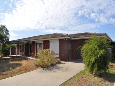 24 Fleming Drive, Corowa