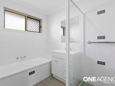 14 Crystal Court, Urangan