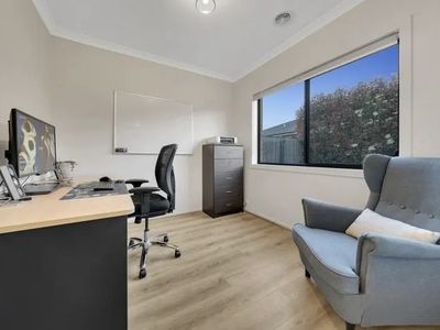 12 Atherton Way, Cranbourne West