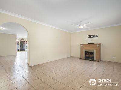 23 Somercotes Court, Wattle Grove
