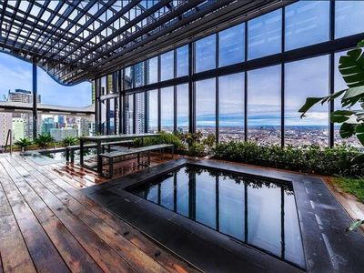 2511 / 555 Swanston Street, Carlton