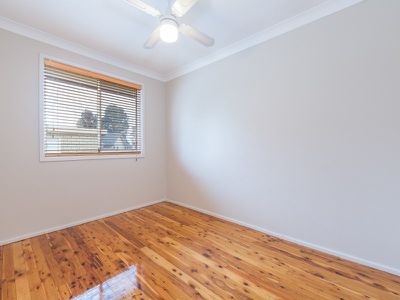4 / 4 Lyne Street, Oak Flats