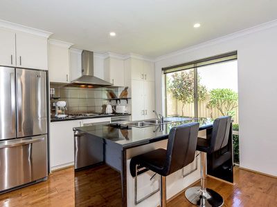 18 Forward Street , Baldivis