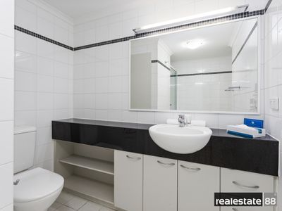 49 / 122 Mounts Bay Road, Perth
