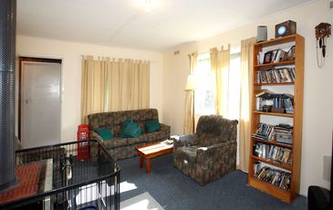 8 Funnell Road, Beaconsfield Upper