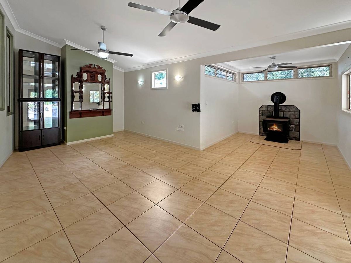 164 Carrington Road, Atherton