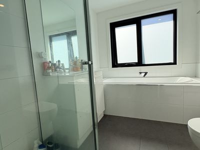 11 Tiffany Close, Springvale South