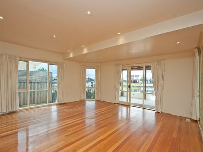 7 Lagoon Place, Patterson Lakes