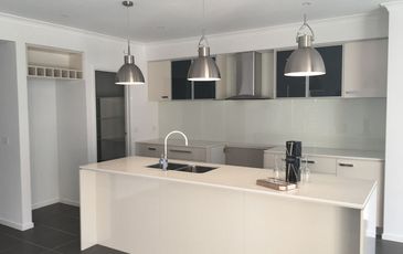 11 Levens Way, Officer