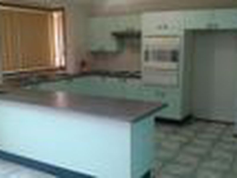 6 Louth Place, Hoxton Park