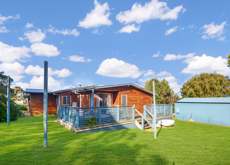 10 Nolan Street, Narrawong