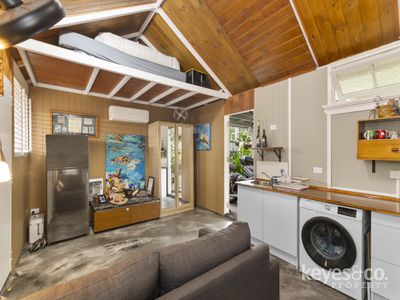 4 Sixth Avenue, South Townsville