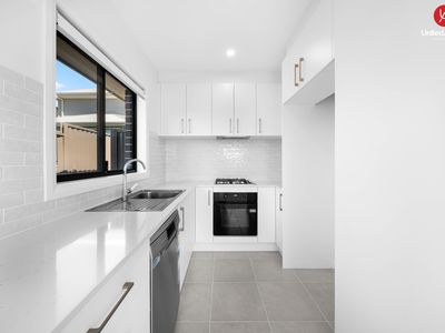 12A Beaufort Avenue, Austral