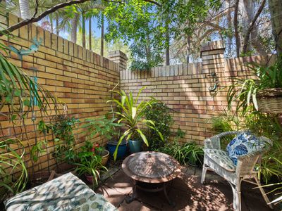 1 / 2 Denison Court, Capalaba