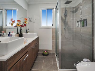 19 Loudon Parade, Marsden Park