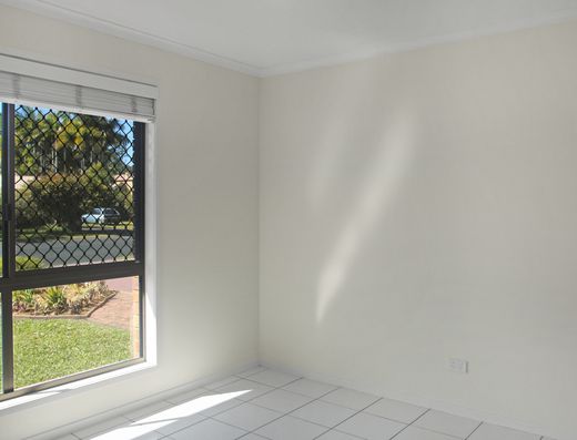 Spacious living in Tewantin image 12