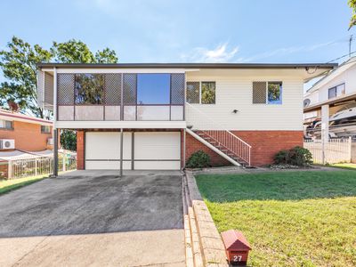 27 MCKENZIE STREET, Bundamba