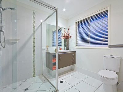 64 Higgs  Cct, Wynnum West