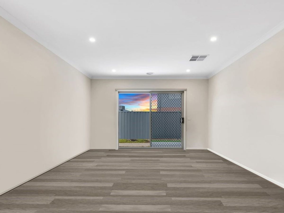 41 Conondale Avenue, Truganina