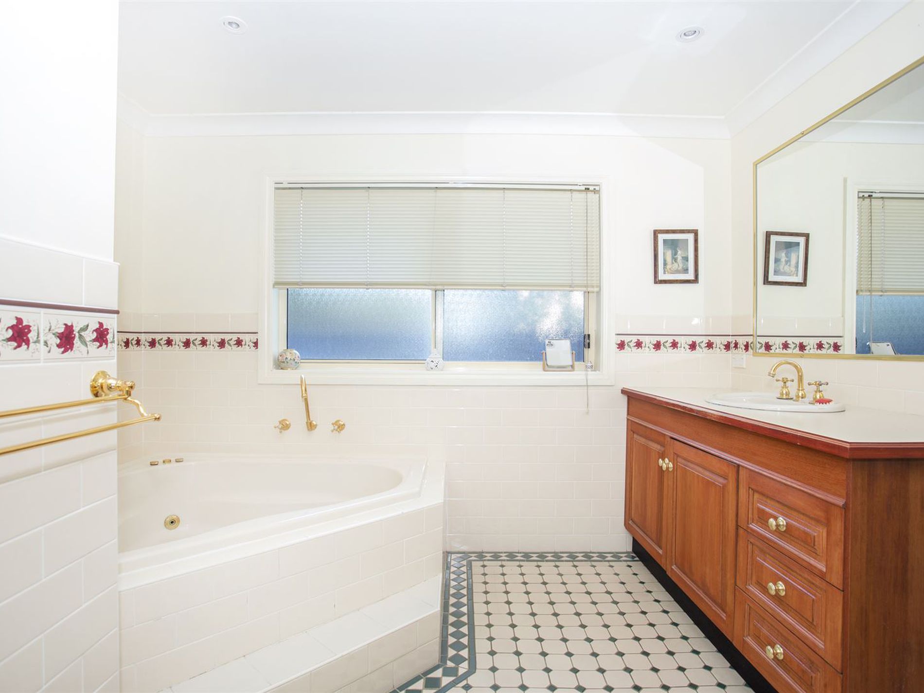 10 The Green, Mollymook