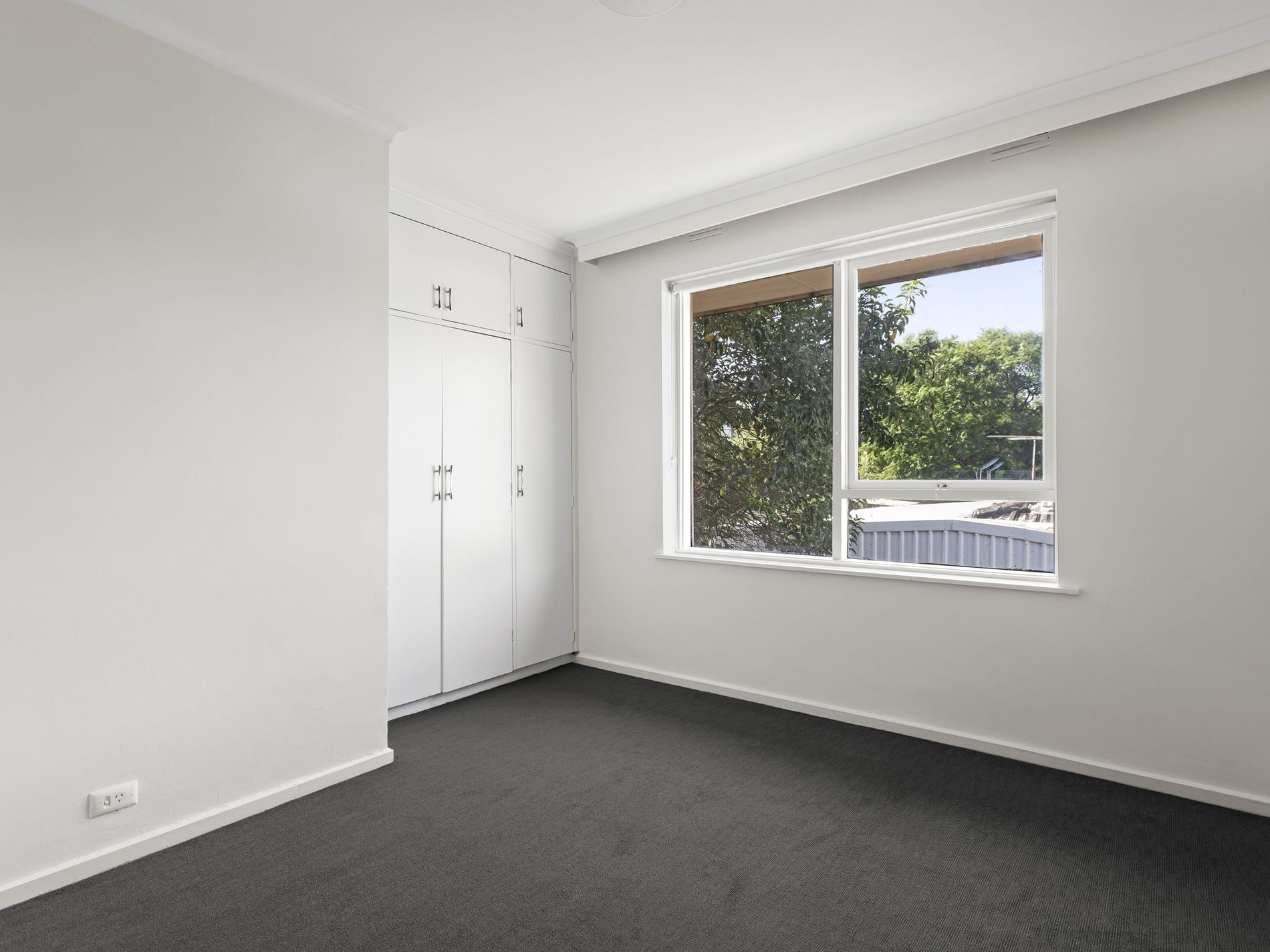 8/24 Walsh Street, Ormond
